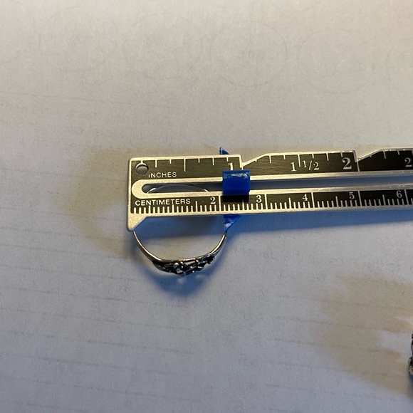 Size 9 silver wildflower ring - Picture 5 of 5